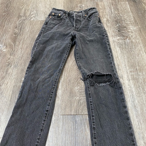 Black levi jeans - Picture 3 of 3